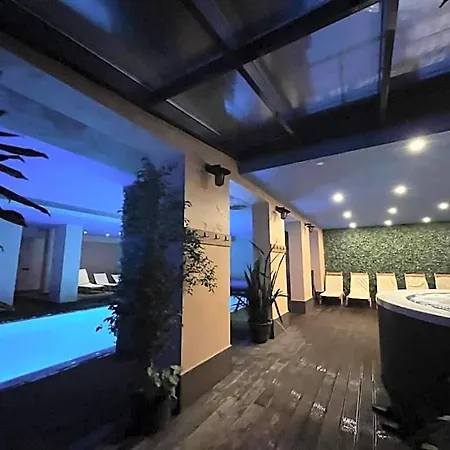 Charming Comfortable At Cornelia Deluxe With Free Pool And *