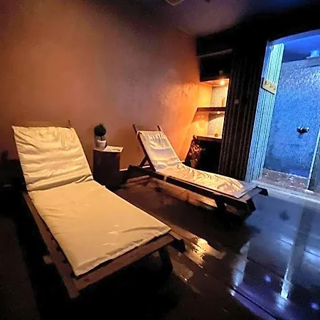 Charming Comfortable At Cornelia Deluxe With Free Pool And 호텔 라즐로그